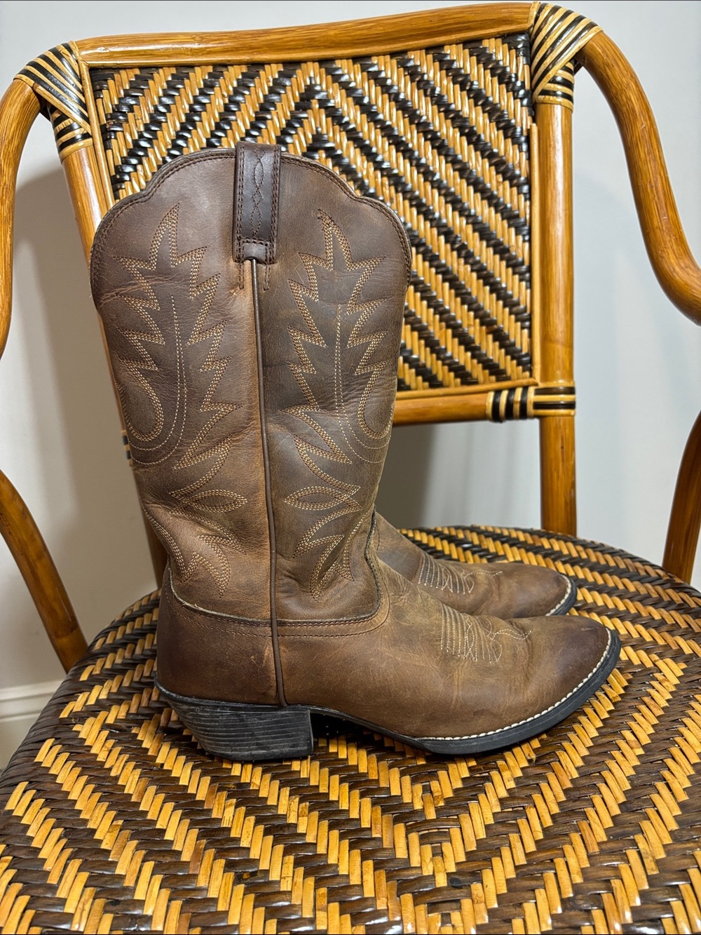 Ariat Heritage R Toe Western Boots Cowgirl Size 8 B